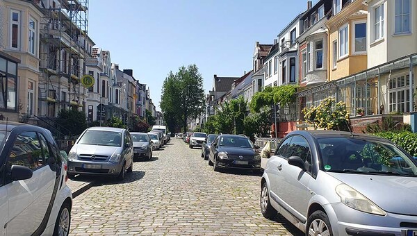 Neuordnung: Zwei &auml;hnliche Stra&szlig;en &ndash; nur auf den ersten Blick!